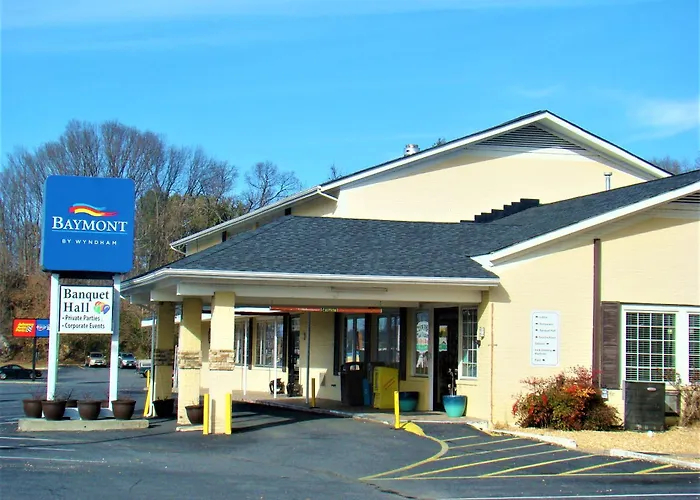 Golf hotels Baymont By Wyndham Front Royal Near Shenandoah National Park